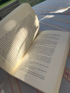 bookImage
