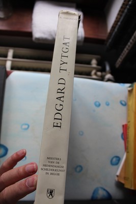 bookImage