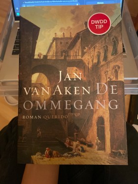 bookImage