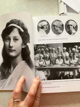 bookImage