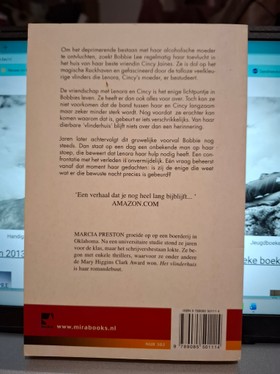 bookImage