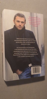 bookImage