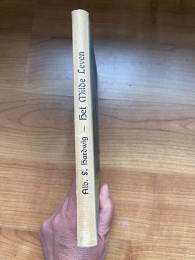 bookImage