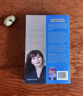bookImage