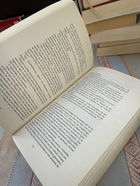 bookImage