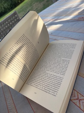 bookImage