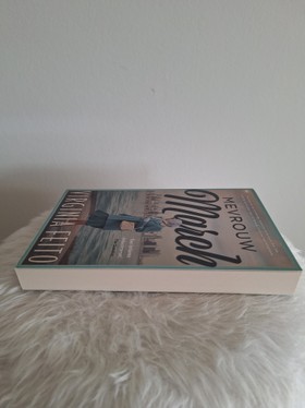 bookImage