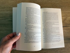 bookImage