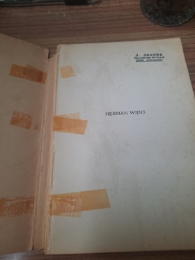 bookImage