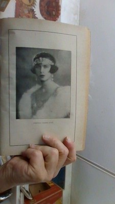 bookImage