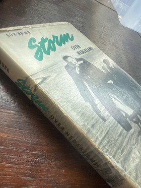 bookImage