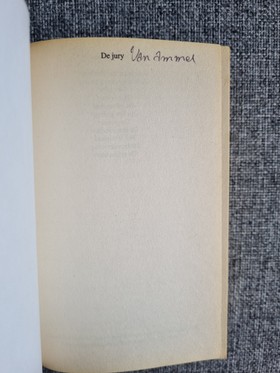 bookImage