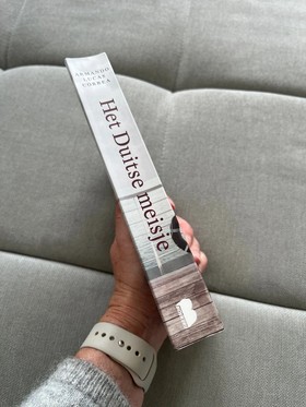 bookImage
