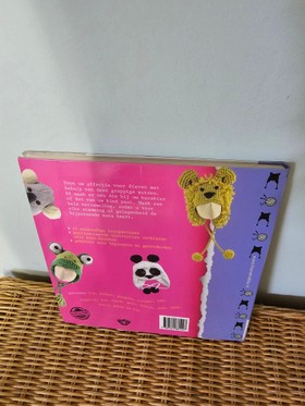 bookImage