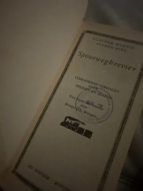 bookImage
