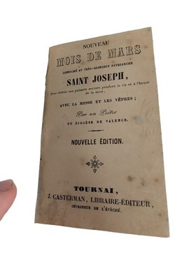 bookImage