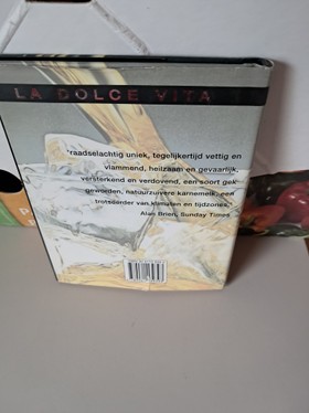 bookImage