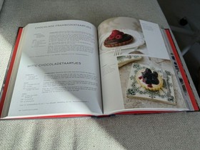 bookImage