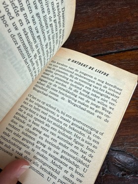 bookImage
