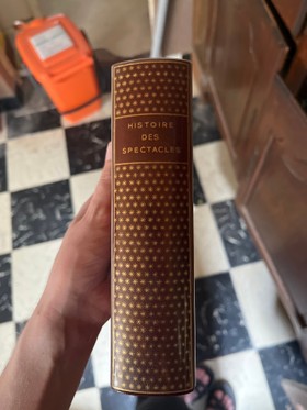 bookImage