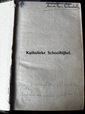 bookImage