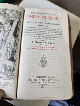 bookImage