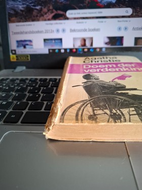 bookImage
