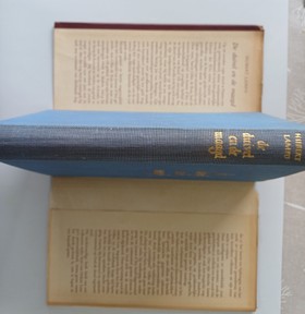 bookImage