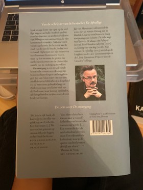 bookImage