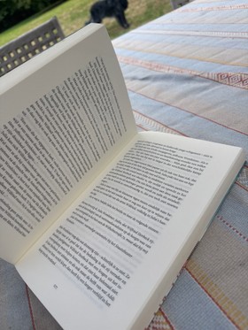 bookImage