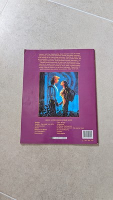 bookImage