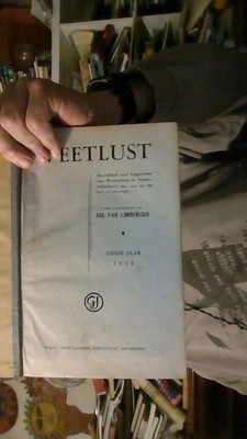 bookImage