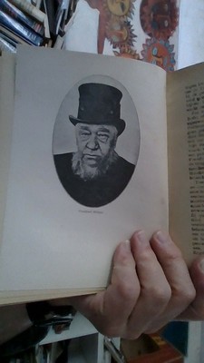 bookImage