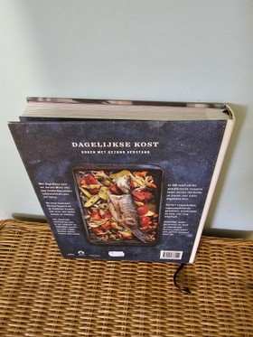 bookImage