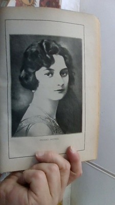 bookImage