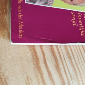 bookImage