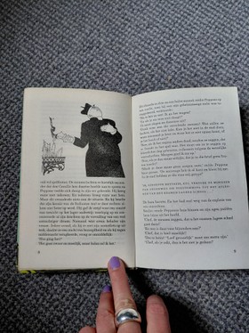 bookImage