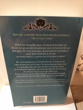 bookImage