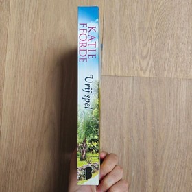 bookImage