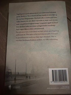 bookImage