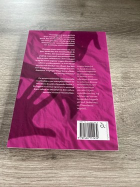 bookImage